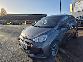Used Hyundai i10 2018 for sale - 76391927: Photo