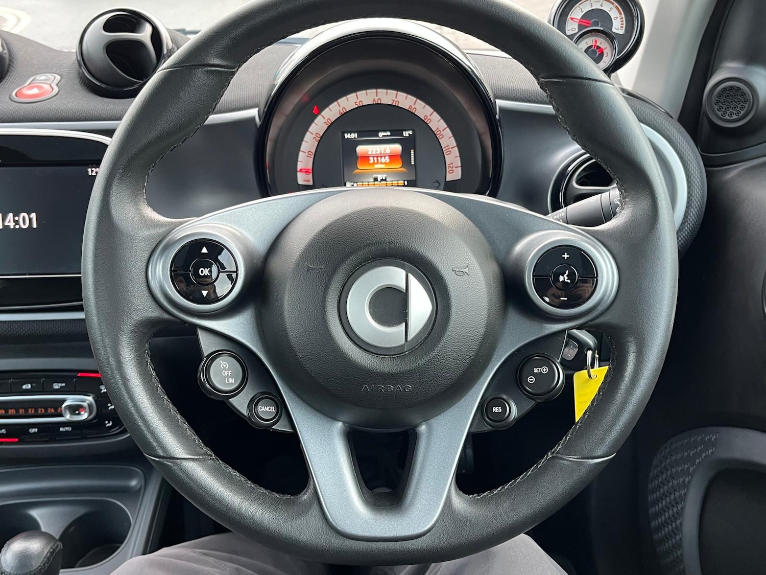 Used smart fortwo 2015 for sale - 76863091: Photo 13