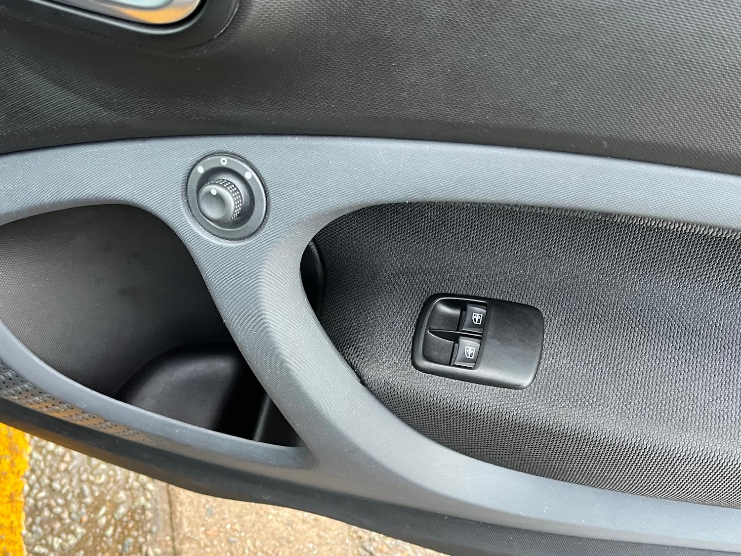 Used smart fortwo 2015 for sale - 76863091: Photo 16