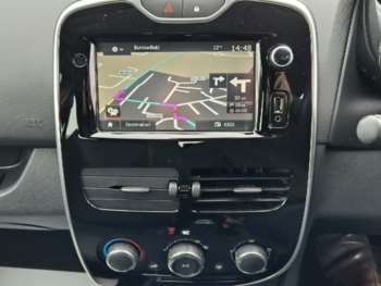 Used Renault Clio 2016 for sale - 74340390: Photo
