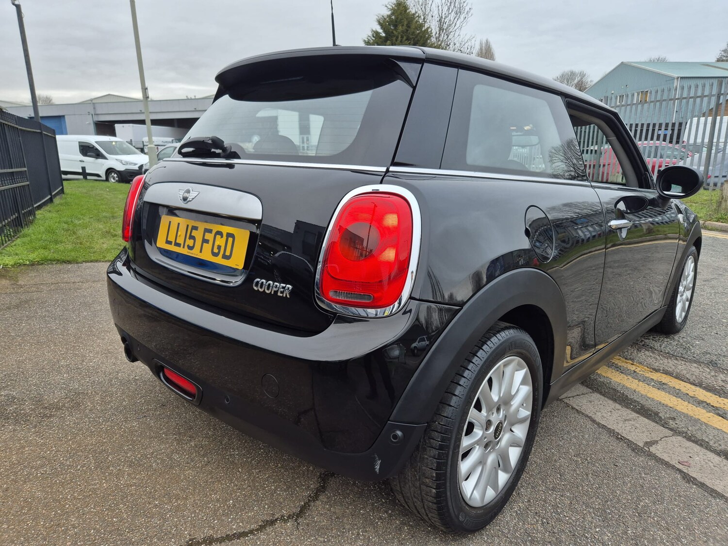Used MINI Hatch 2015 for sale - 77128705: Photo 28