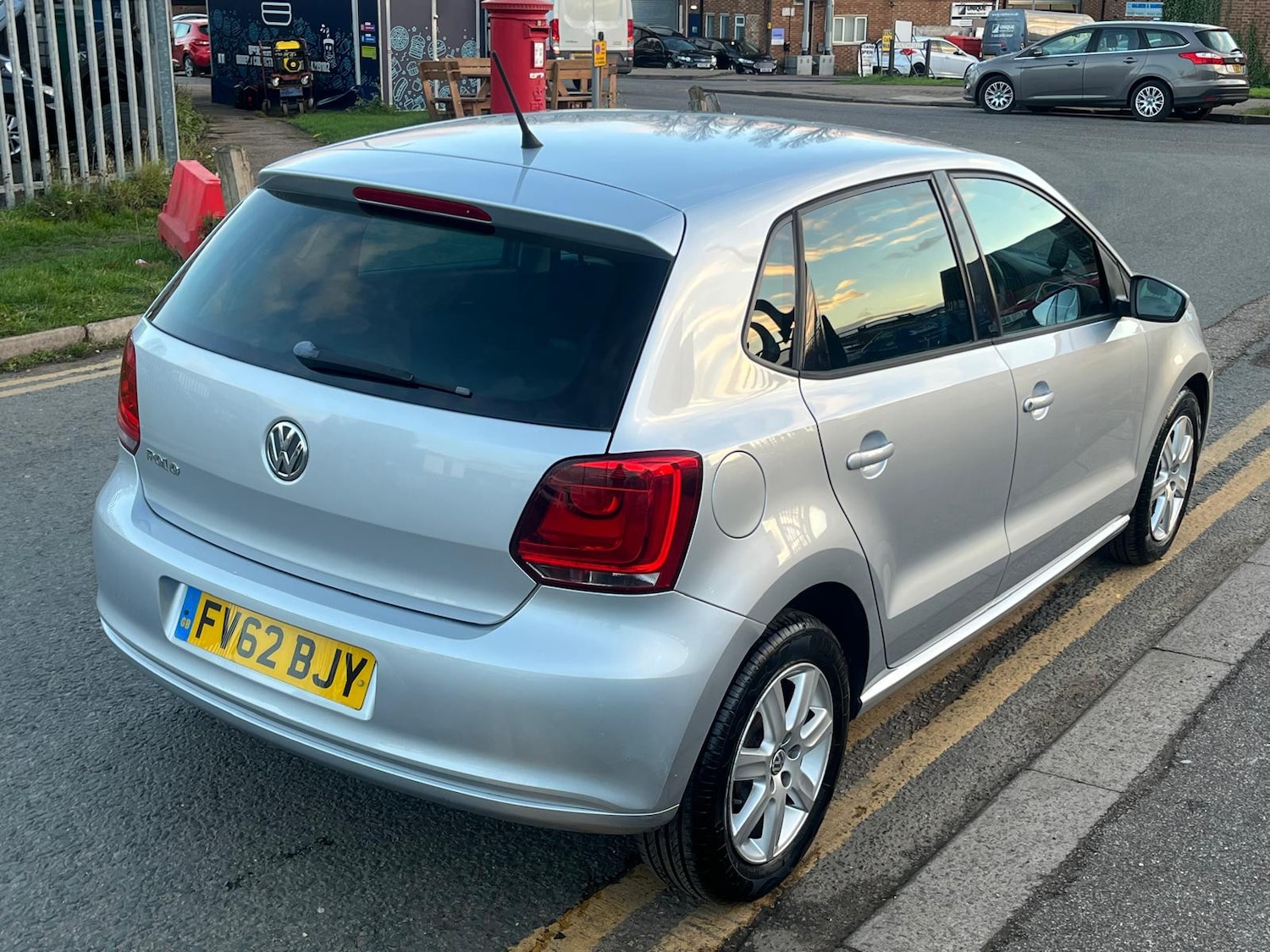 Used Volkswagen Polo 2012 for sale - 76724085: Photo 5