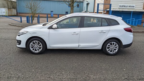 Used Renault Megane 2014 for sale - 65830544: Photo 3