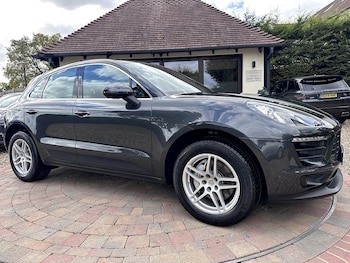 Used Porsche Macan 2017 for sale - 76185808: Photo 2