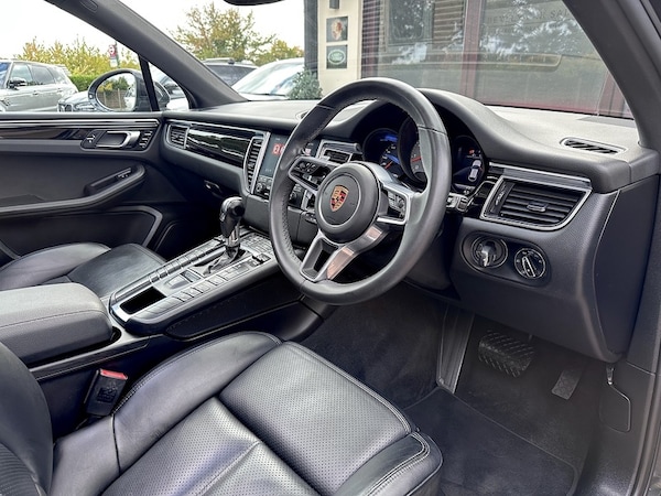 Used Porsche Macan 2017 for sale - 76185808: Photo 32