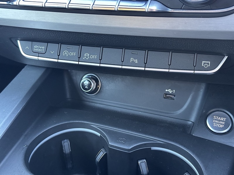 Used Audi A4 2017 for sale - 77096761: Photo 45