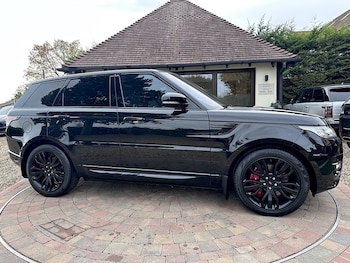 Used Land Rover Range Rover Sport 2016 for sale - 76496970: Photo