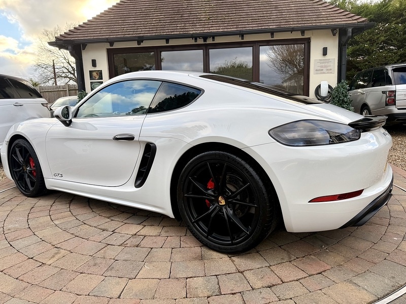 Used Porsche Cayman 2018 for sale - 77264100: Photo 10