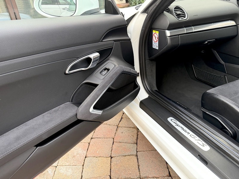 Used Porsche Cayman 2018 for sale - 77264100: Photo 23