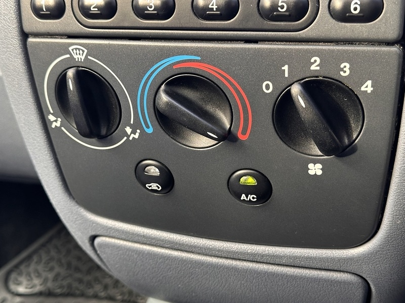 Used Ford Fiesta 1998 for sale - 77069793: Photo 35