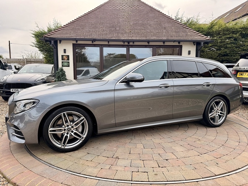 Used Mercedes-Benz E Class 2019 for sale - 77891419: Photo 2