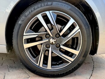 Used Peugeot 208 2023 for sale - 78864301: Photo