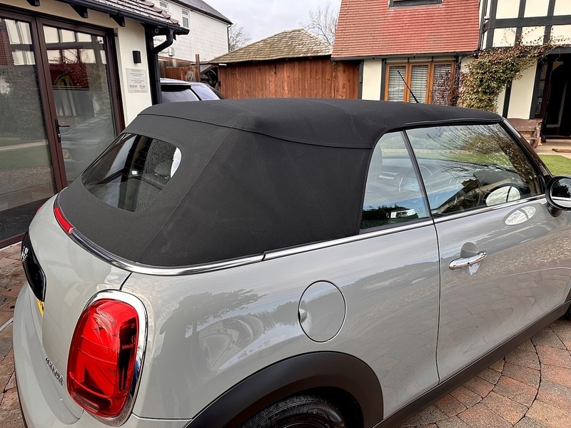 Used MINI Convertible 2021 for sale - 76836641: Photo 2