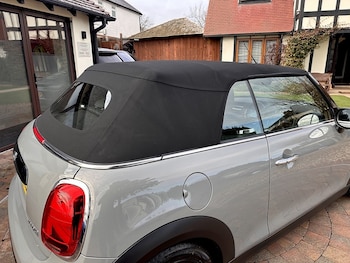 Used MINI Convertible 2021 for sale - 76836641: Photo