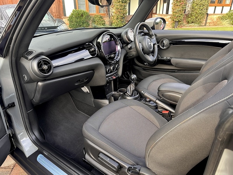 Used MINI Convertible 2021 for sale - 76836641: Photo 34