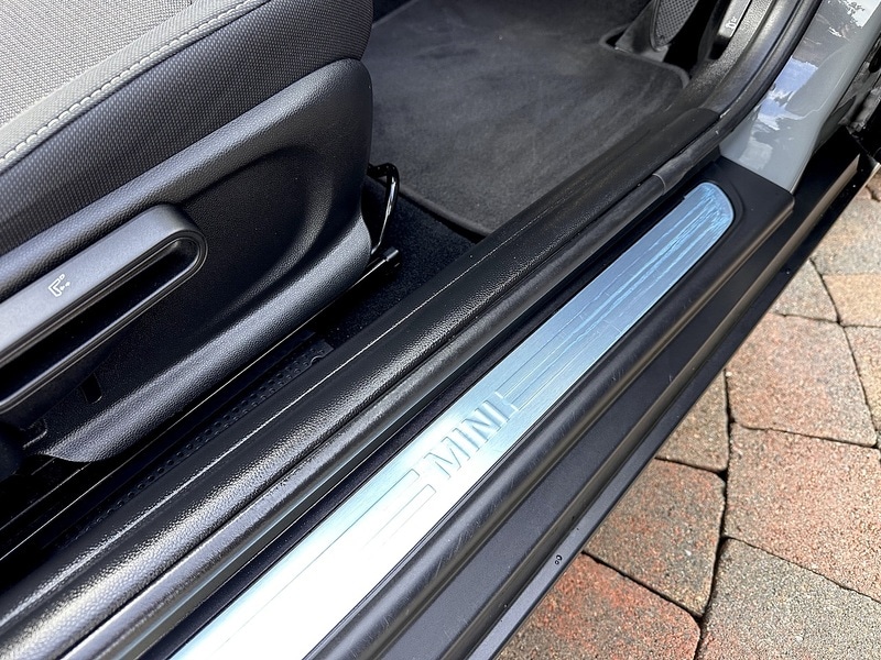 Used MINI Convertible 2021 for sale - 76836641: Photo 37