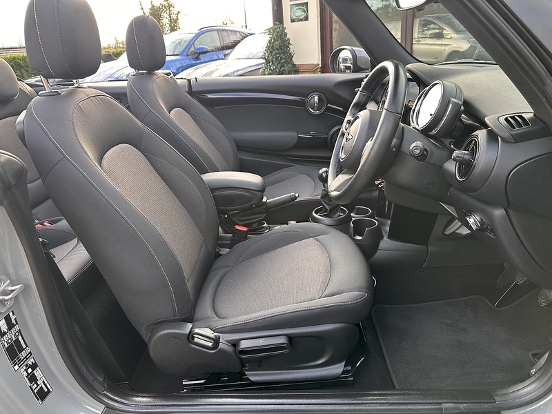 Used MINI Convertible 2021 for sale - 76836641: Photo 38