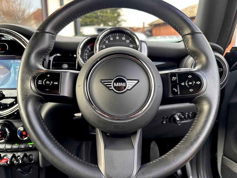 Used MINI Convertible 2021 for sale - 76836641: Photo 40