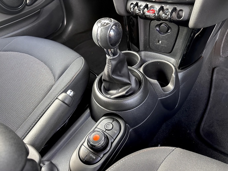 Used MINI Convertible 2021 for sale - 76836641: Photo 44