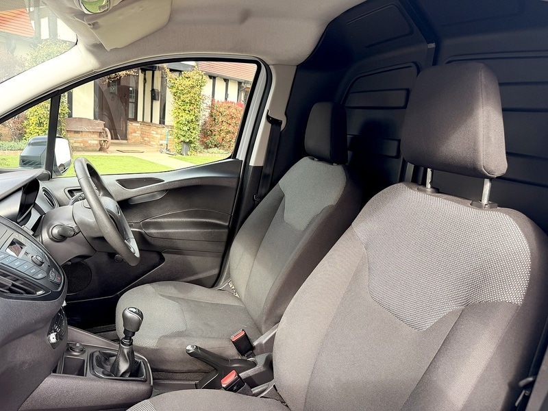 Used Ford Transit Courier 2023 for sale - 77906049: Photo 26