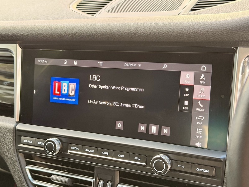 Used Porsche Macan 2019 for sale - 77655755: Photo 64