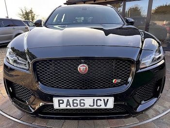 Used Jaguar F-Pace 2016 for sale - 77014661: Photo