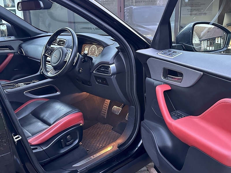 Used Jaguar F-Pace 2016 for sale - 77014661: Photo 34