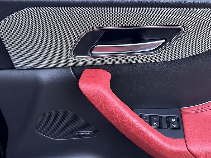 Used Jaguar F-Pace 2016 for sale - 77014661: Photo 35