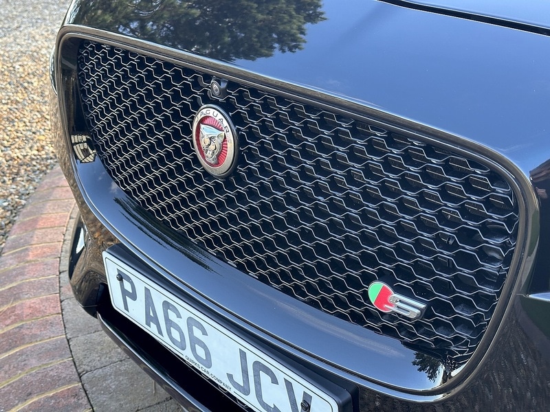 Used Jaguar F-Pace 2016 for sale - 77014661: Photo 9