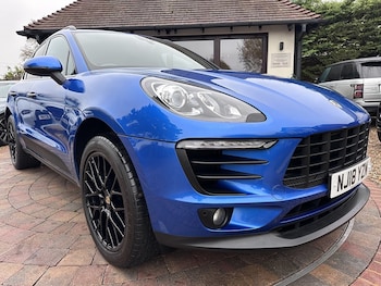 Porsche - Macan