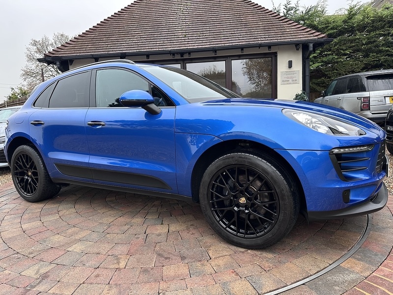 Used Porsche Macan 2018 for sale - 76599933: Photo 2