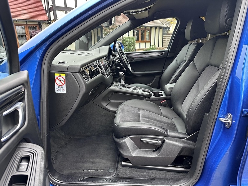 Used Porsche Macan 2018 for sale - 76599933: Photo 24