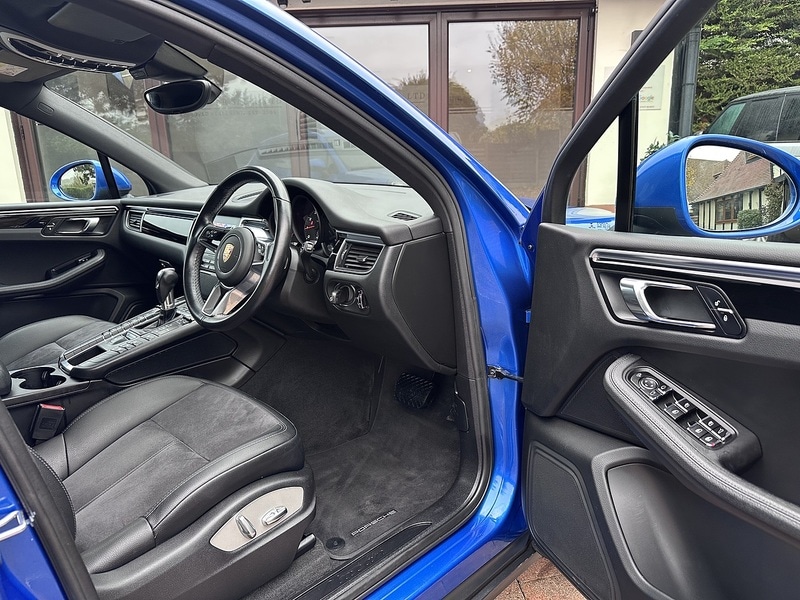 Used Porsche Macan 2018 for sale - 76599933: Photo 27