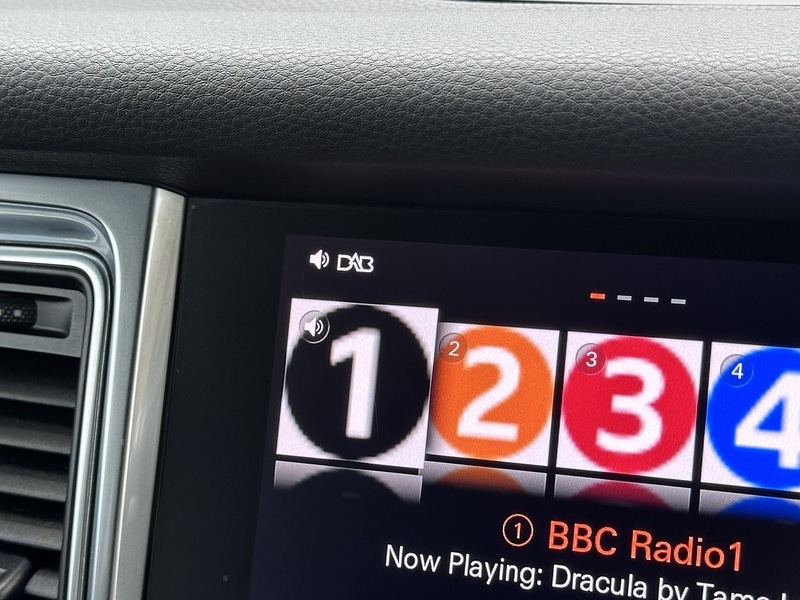 Used Porsche Macan 2018 for sale - 76599933: Photo 44