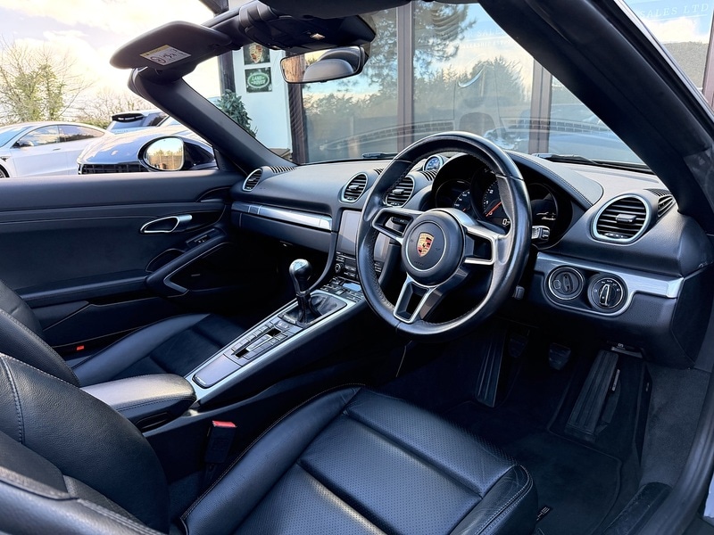 Used Porsche Boxster 2017 for sale - 77572413: Photo 32