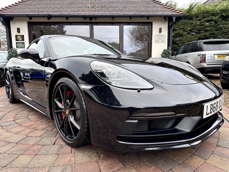 Used Porsche Cayman 2019 for sale - 76686821: Photo 1