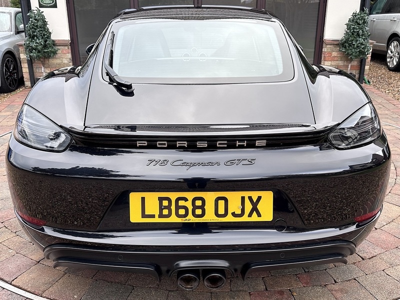 Used Porsche Cayman 2019 for sale - 76686821: Photo 12