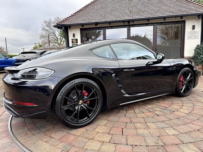 Used Porsche Cayman 2019 for sale - 76686821: Photo 14