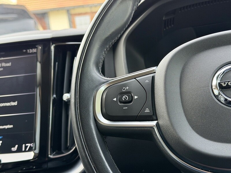 Used Volvo XC60 2020 for sale - 77968004: Photo 31