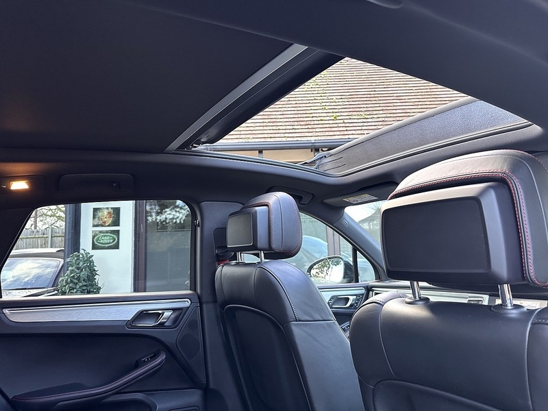 Used Porsche Macan 2016 for sale - 76784573: Photo 27