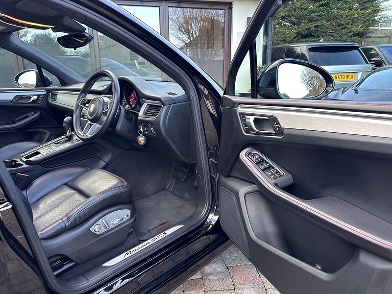 Used Porsche Macan 2016 for sale - 76784573: Photo 36