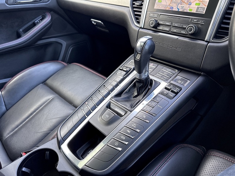 Used Porsche Macan 2016 for sale - 76784573: Photo 39