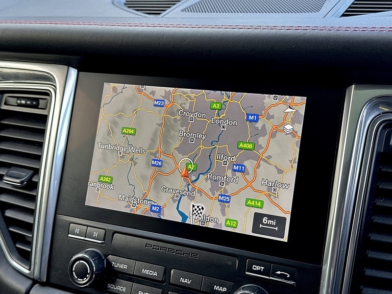 Used Porsche Macan 2016 for sale - 76784573: Photo 44