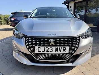 Used Peugeot 208 2023 for sale - 79435318: Photo