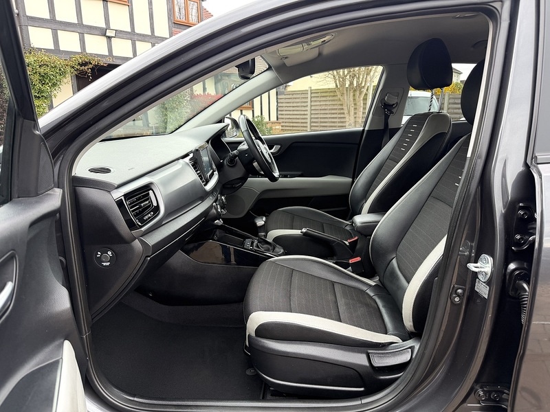 Used Kia Stonic 2019 for sale - 78083640: Photo 20