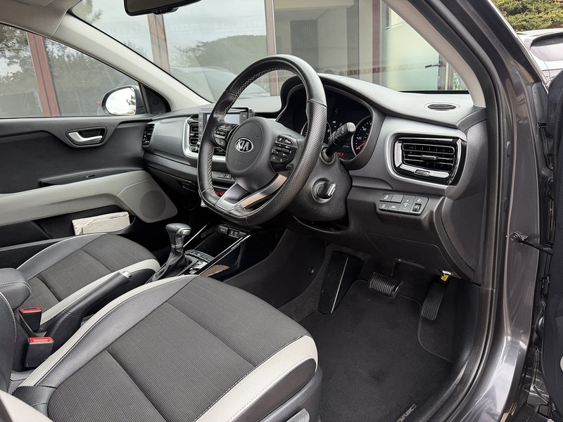 Used Kia Stonic 2019 for sale - 78083640: Photo 24
