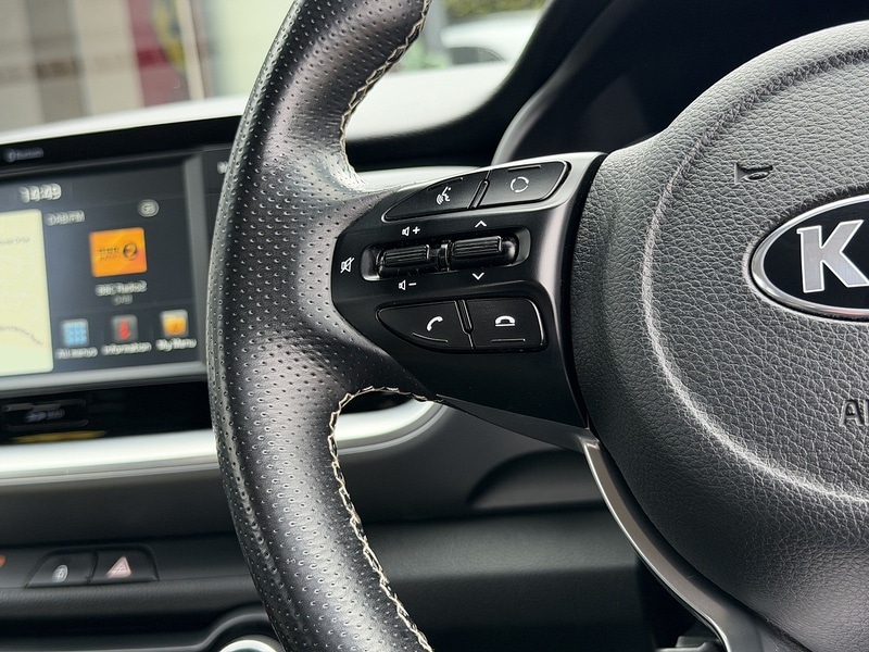 Used Kia Stonic 2019 for sale - 78083640: Photo 28