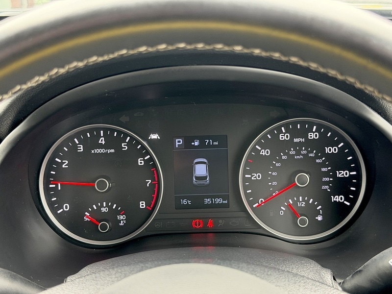 Used Kia Stonic 2019 for sale - 78083640: Photo 39