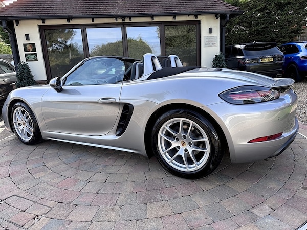 Used Porsche Boxster 2017 for sale - 76210926: Photo 13