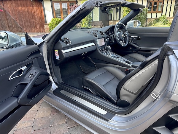 Used Porsche Boxster 2017 for sale - 76210926: Photo 21